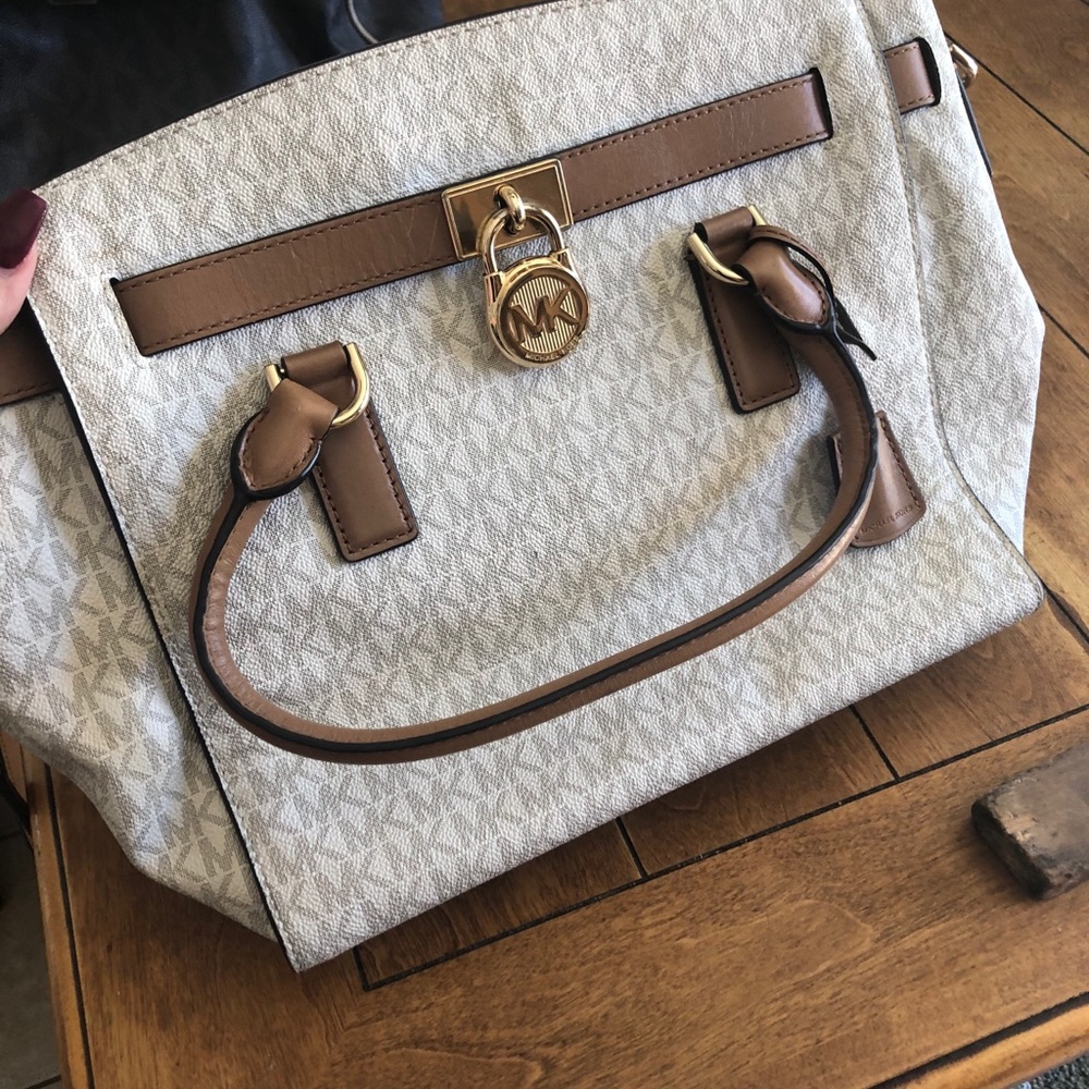 MK purse